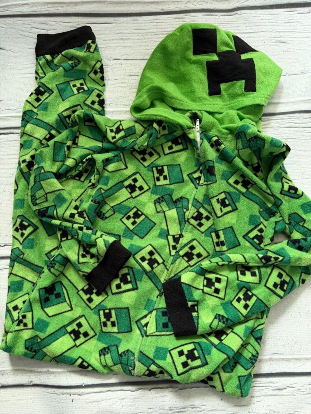Minecraft creeper fleece pajamas